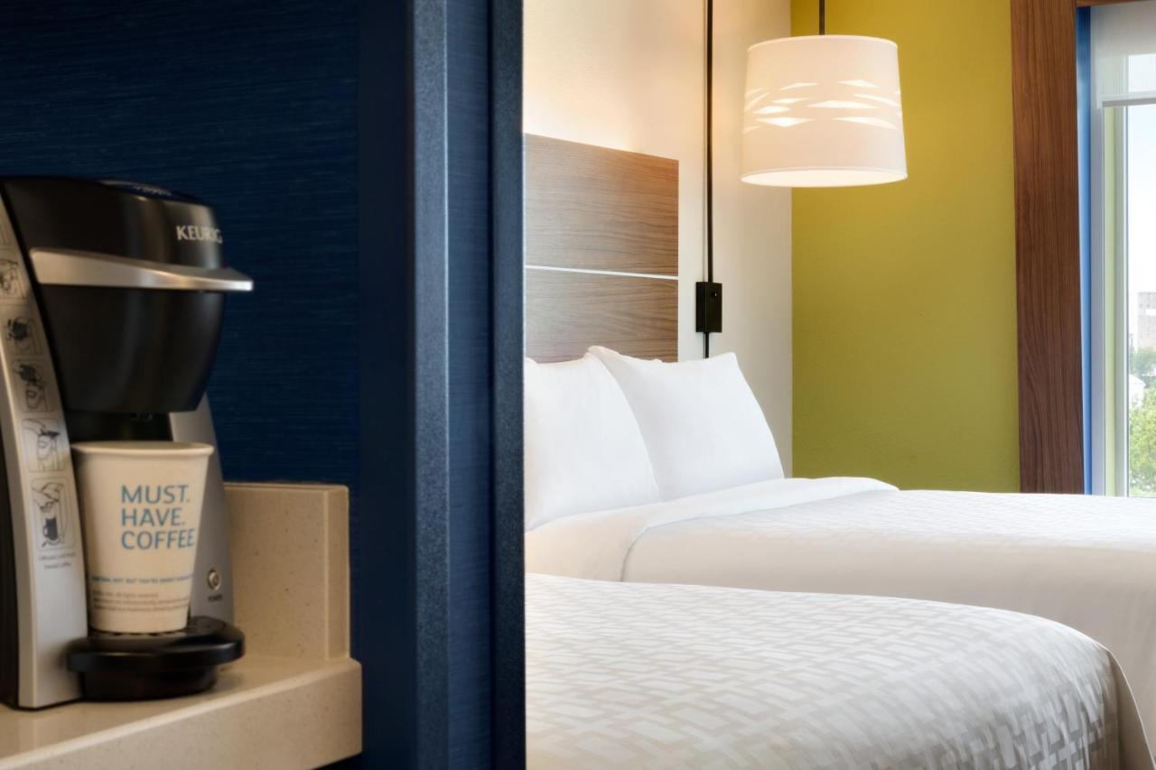 Holiday Inn Express & Suites - Painesville - Concord By Ihg Экстерьер фото