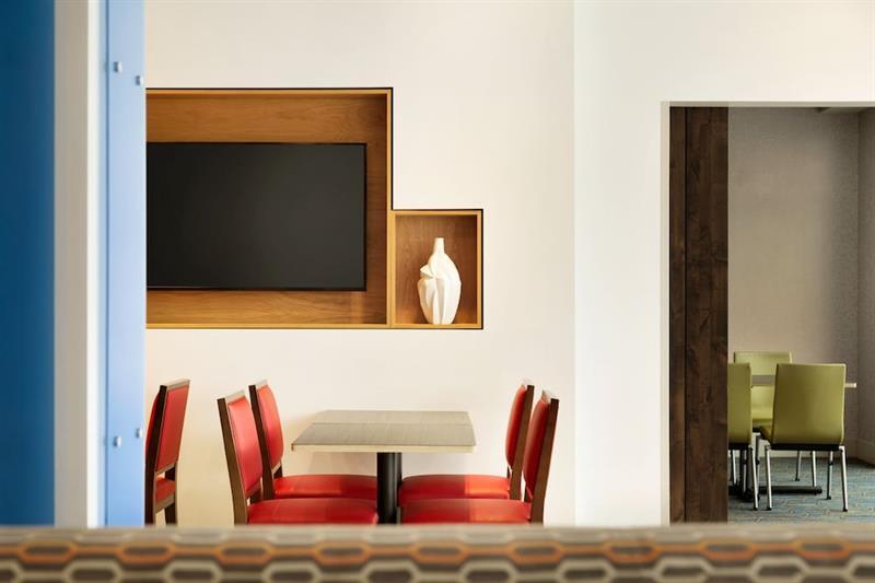Holiday Inn Express & Suites - Painesville - Concord By Ihg Экстерьер фото