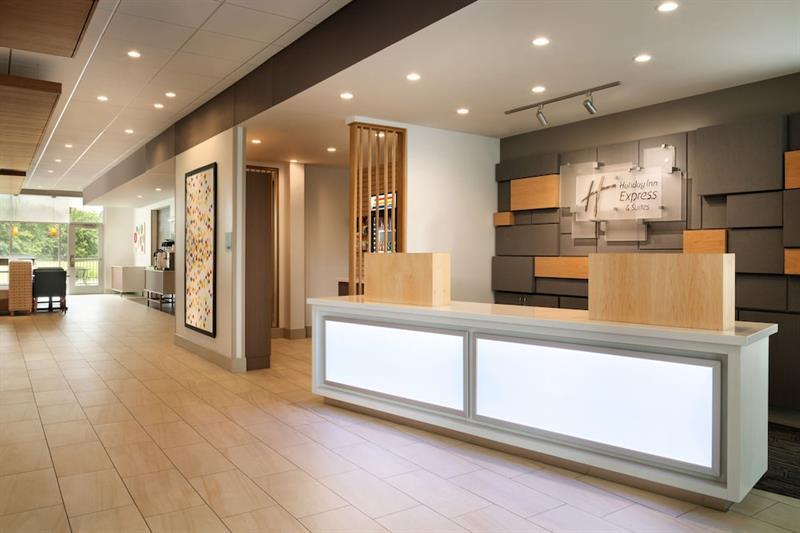 Holiday Inn Express & Suites - Painesville - Concord By Ihg Экстерьер фото