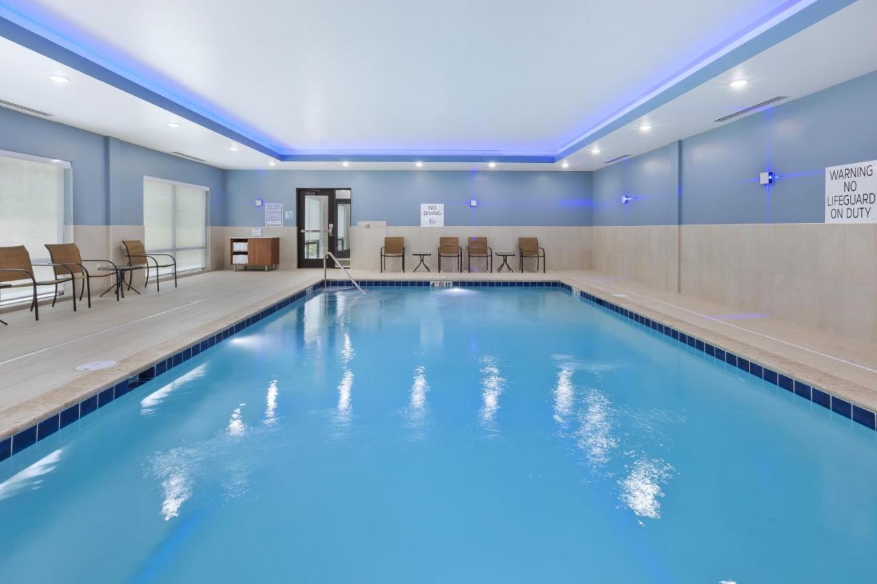 Holiday Inn Express & Suites - Painesville - Concord By Ihg Экстерьер фото