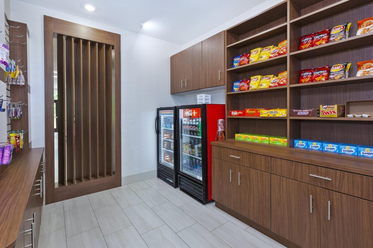 Holiday Inn Express & Suites - Painesville - Concord By Ihg Экстерьер фото