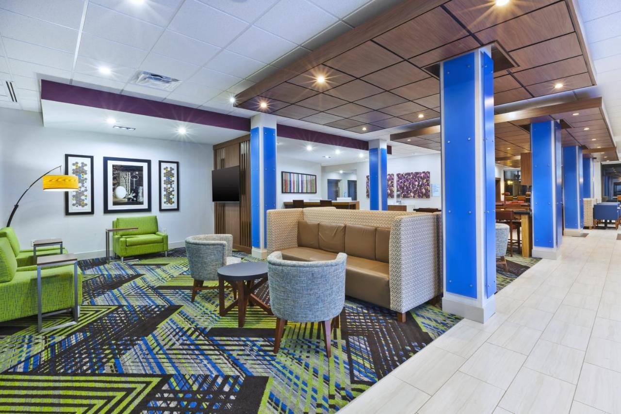 Holiday Inn Express & Suites - Painesville - Concord By Ihg Экстерьер фото
