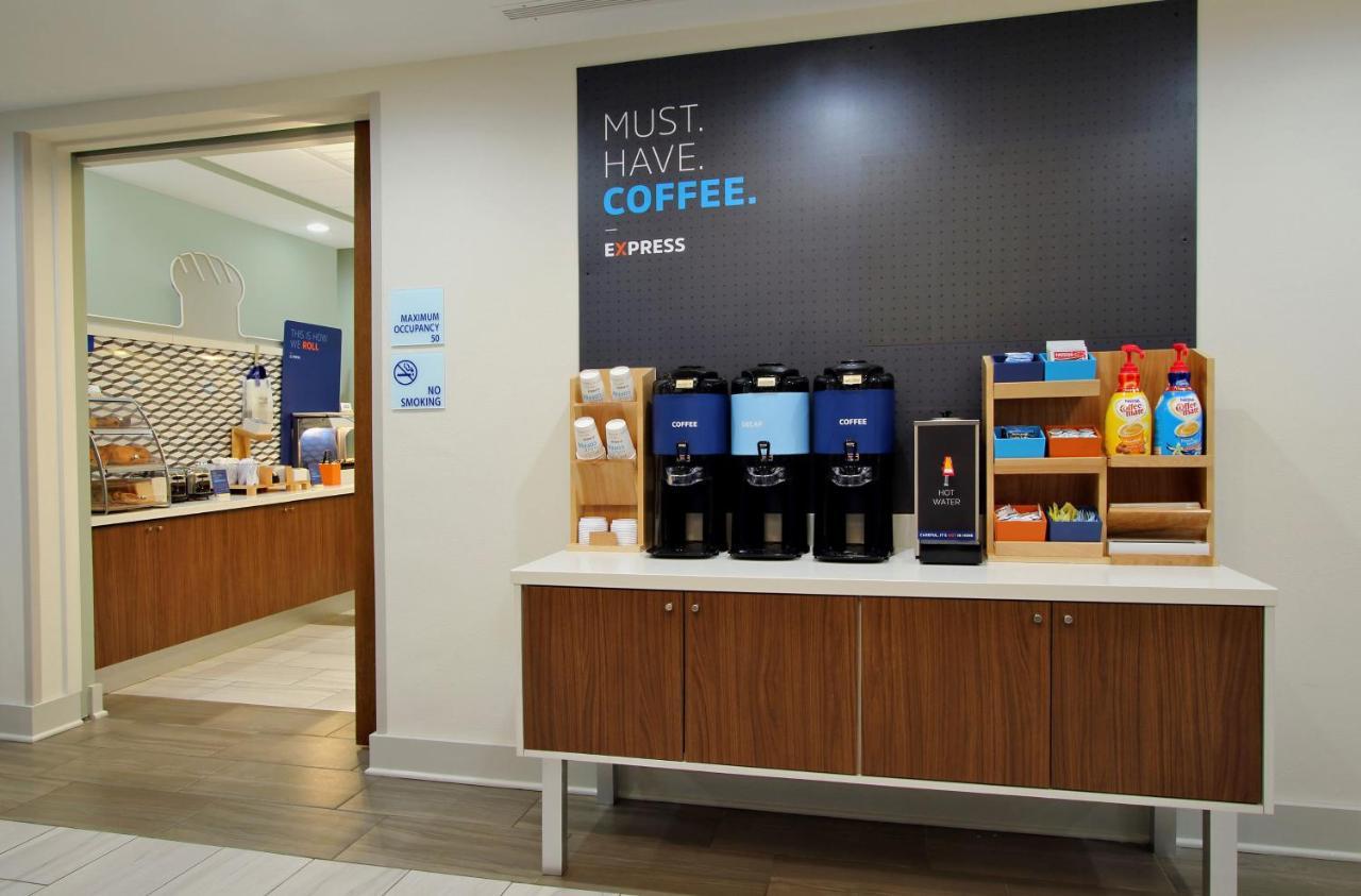 Holiday Inn Express & Suites - Painesville - Concord By Ihg Экстерьер фото